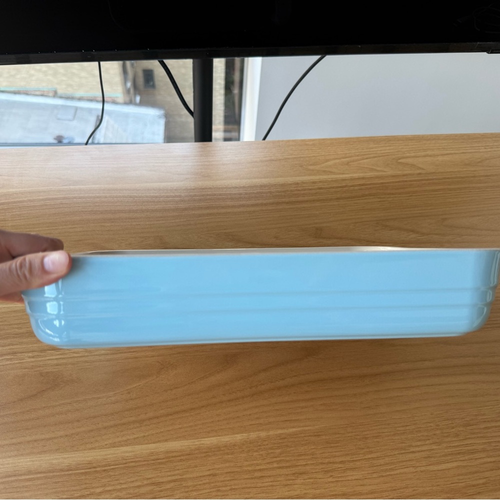 Le creuset 9x12 stoneware dish —SKY BLUE